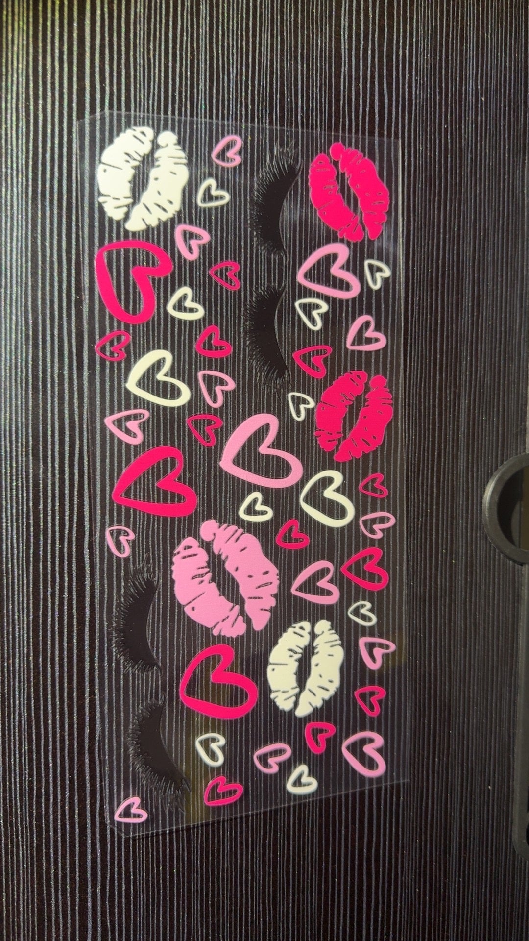 Lips Hearts Lashes 16oz Wrap